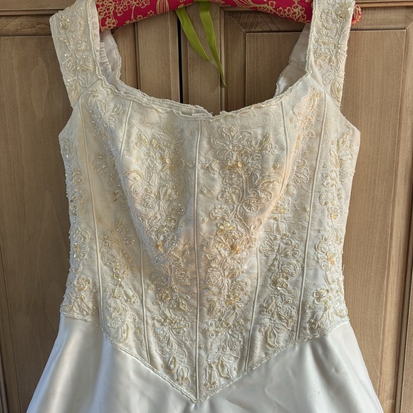 Mori Lee wedding White Floral Embroidered Gown LN - Picture 5 of 11